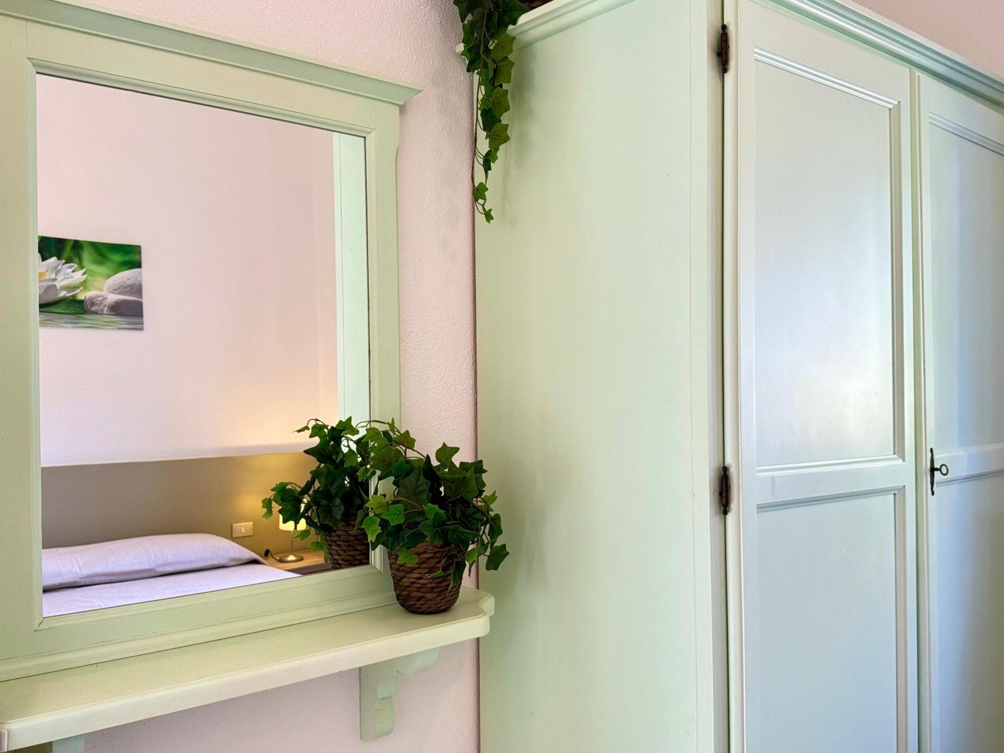 Garden Retreat - Homey Experience Олбия Екстериор снимка